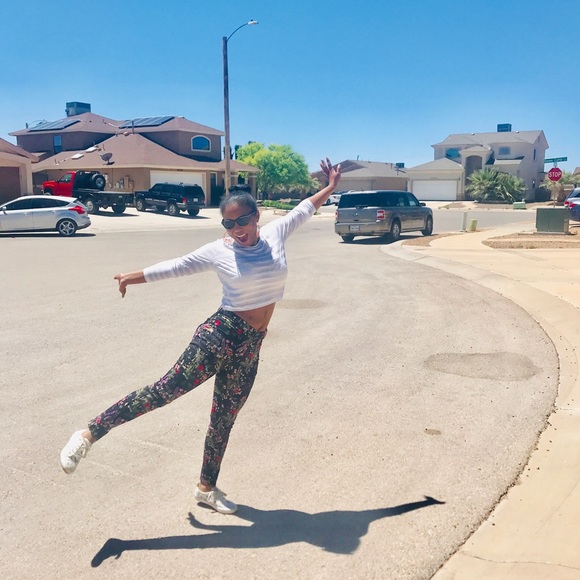 Meet your Posher, Pam. - Picture 2 of 8